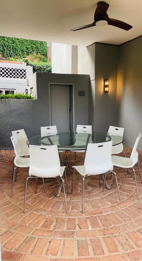 Ekhaya Villa ฮาร์ทบีสบูร์ท ภายนอก รูปภาพ